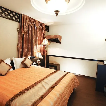 K Garden Hotel Parit Buntar Luaran gambar