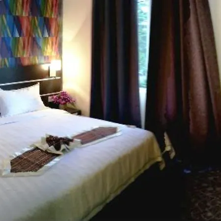 K Garden Hotel Parit Buntar Bilik gambar